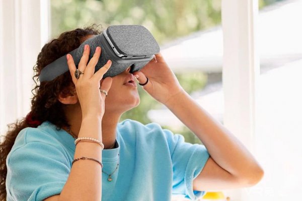 在VR和家庭自动化上，苹果又落后谷歌了？