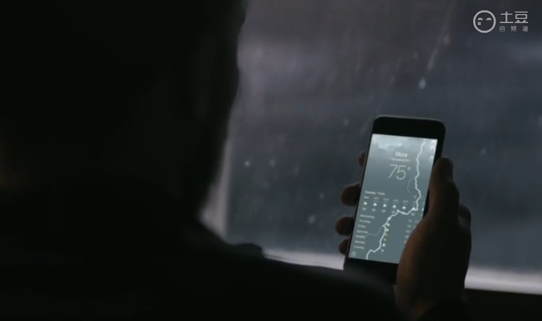 iPhone 7新广告《Morning Ride》 表现iPhone 7的 magic防水功能