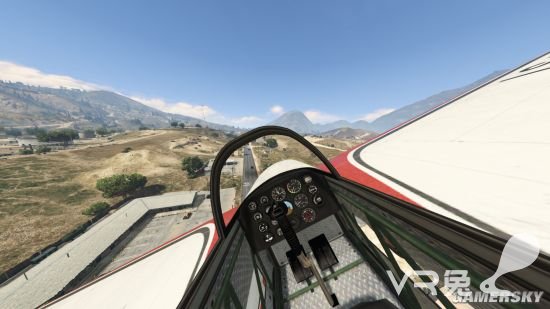 VR版《GTA5》MOD更新：追踪控制器驾驶汽车